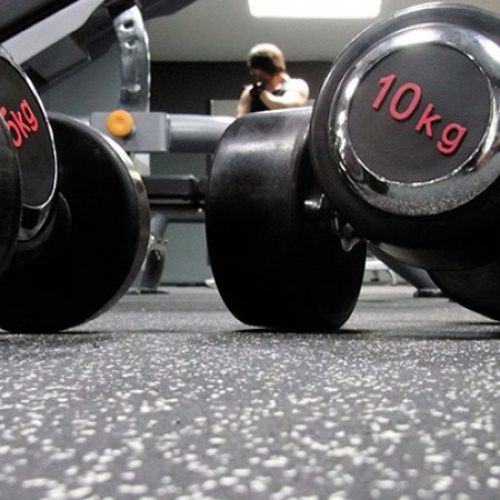 piso-rollo-epdm-gimnasio-4-mm-solarfilm-003